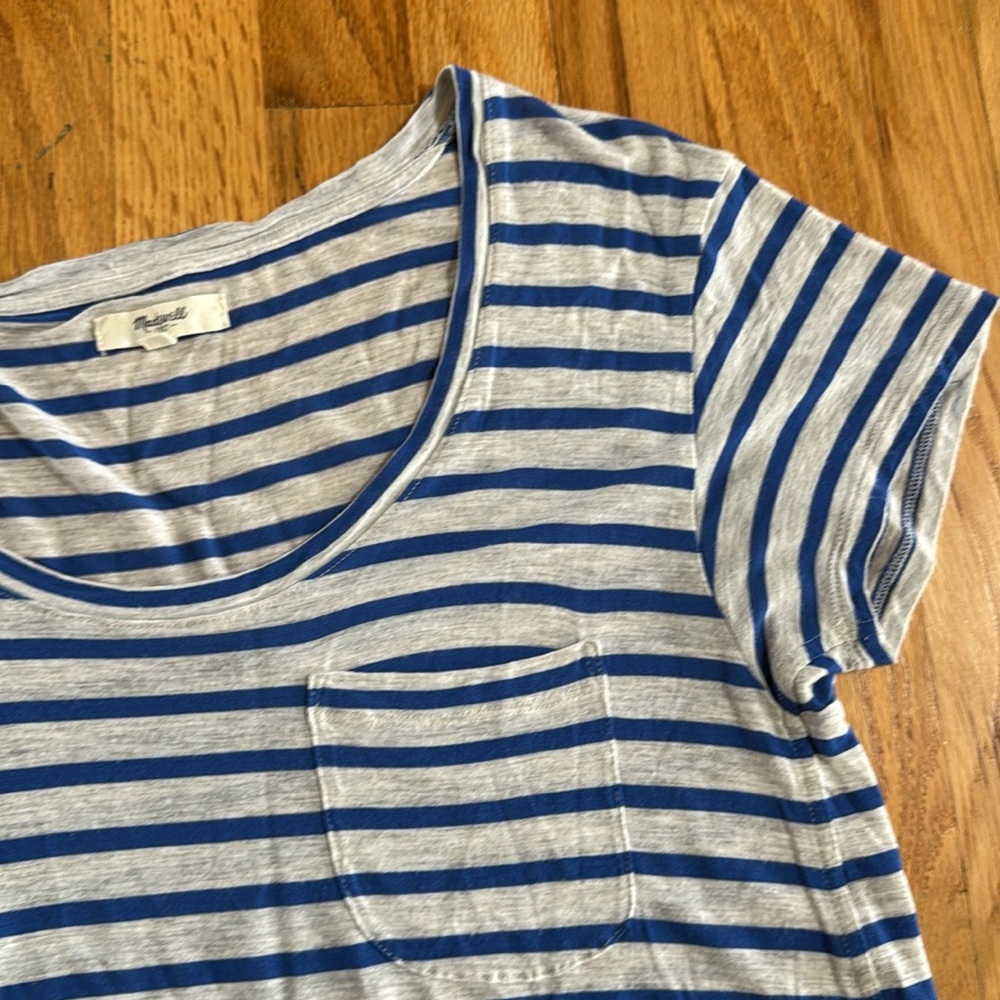 MADEWELL Gray w/ Blue Stripe Lightweight Pocket T-Shirt, Size Medium - Picture 3 of 6
